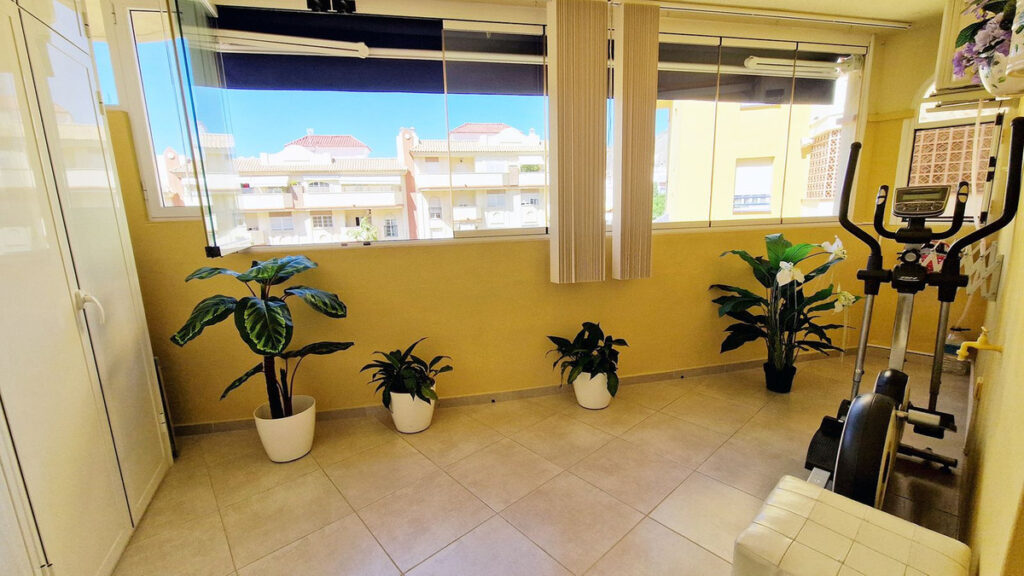 Middle Floor Apartment Benalmadena