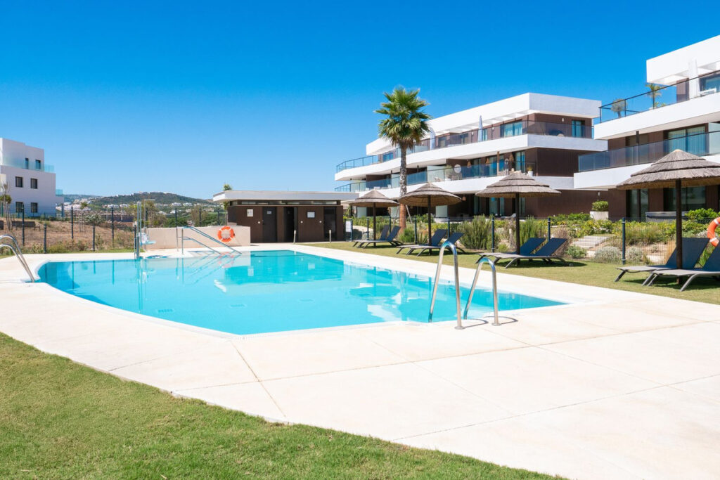 Middle Floor Apartment Casares