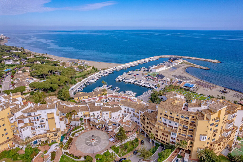 Top Floor Apartment Puerto de Cabopino