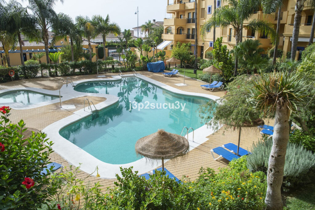 Middle Floor Apartment Marbella