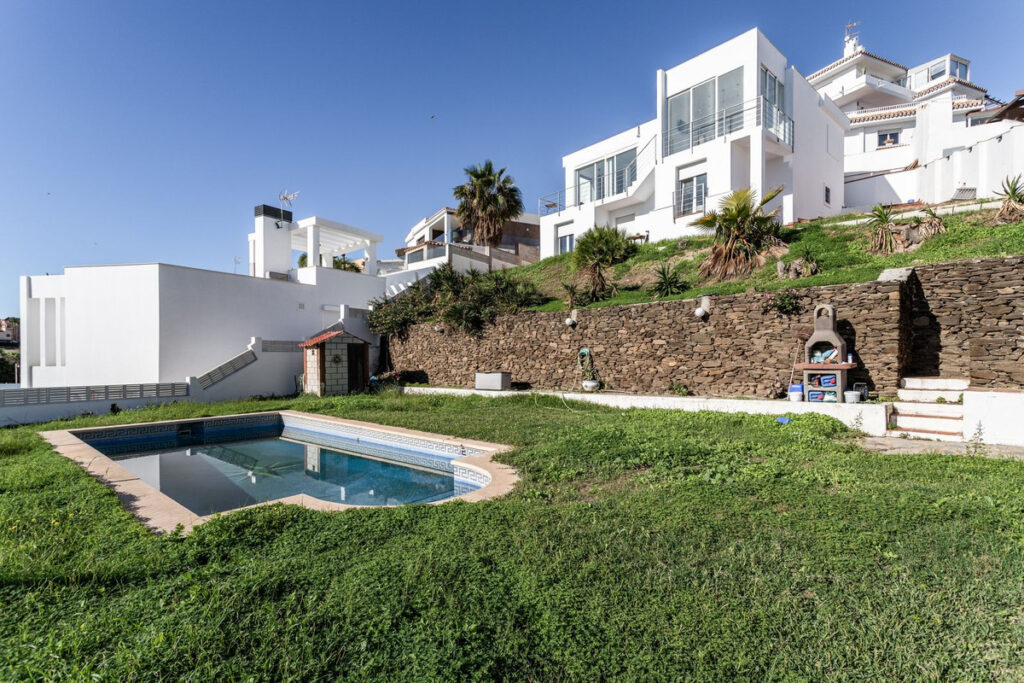 Detached Villa El Faro