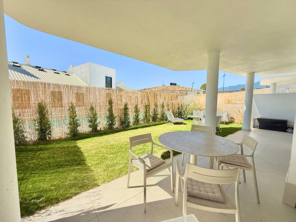 Ground Floor Apartment Higueron