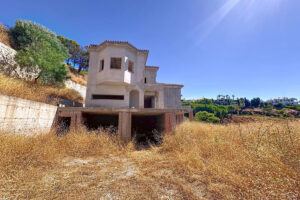 Detached Villa Valtocado
