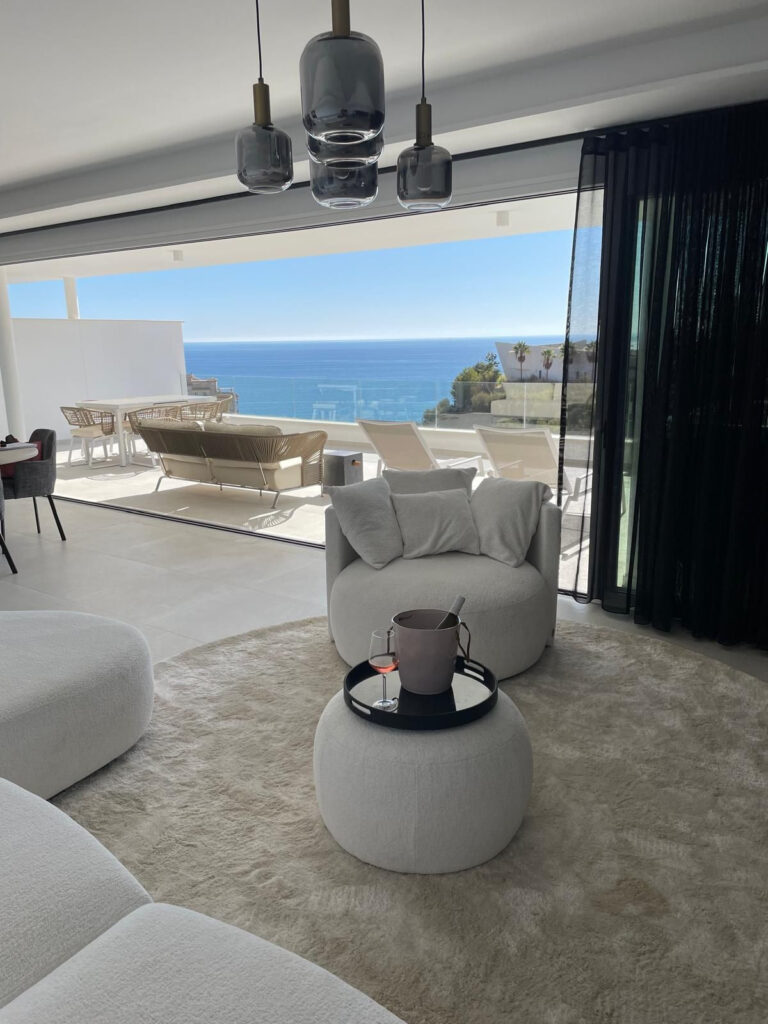 Middle Floor Apartment Benalmadena Costa