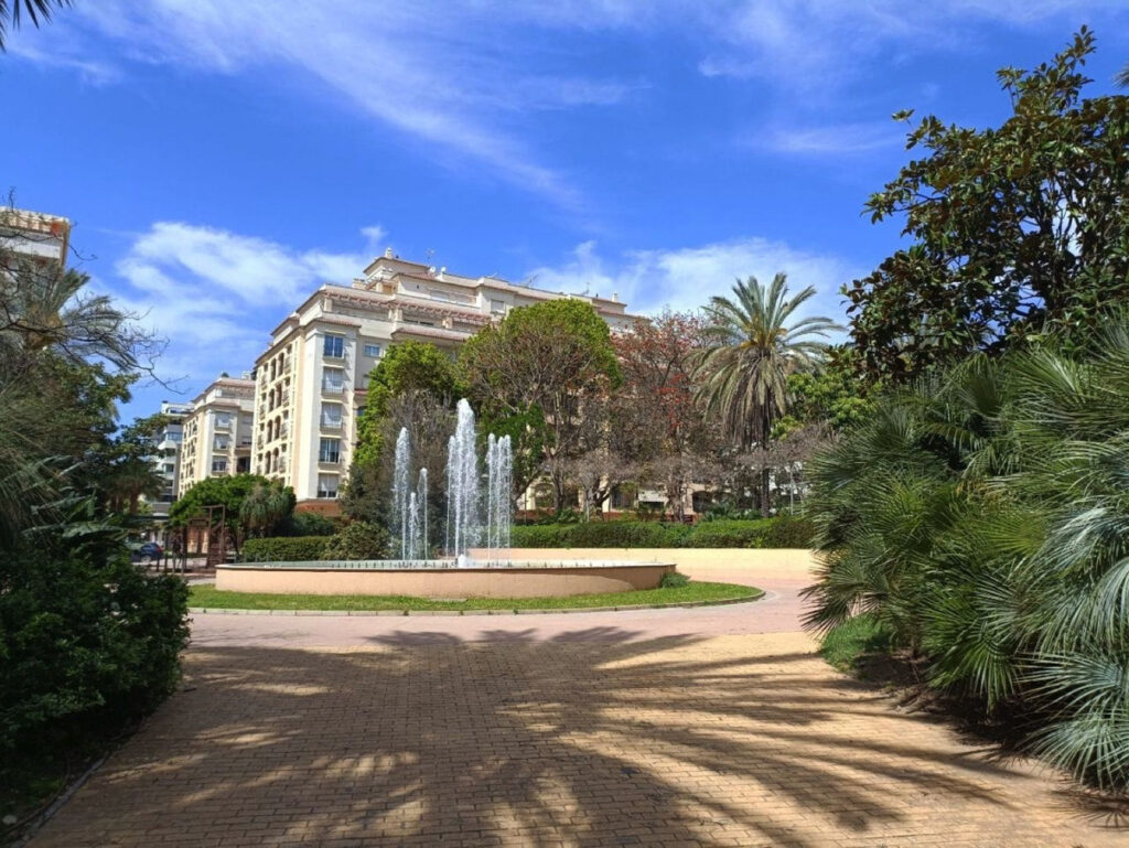 Middle Floor Apartment Estepona