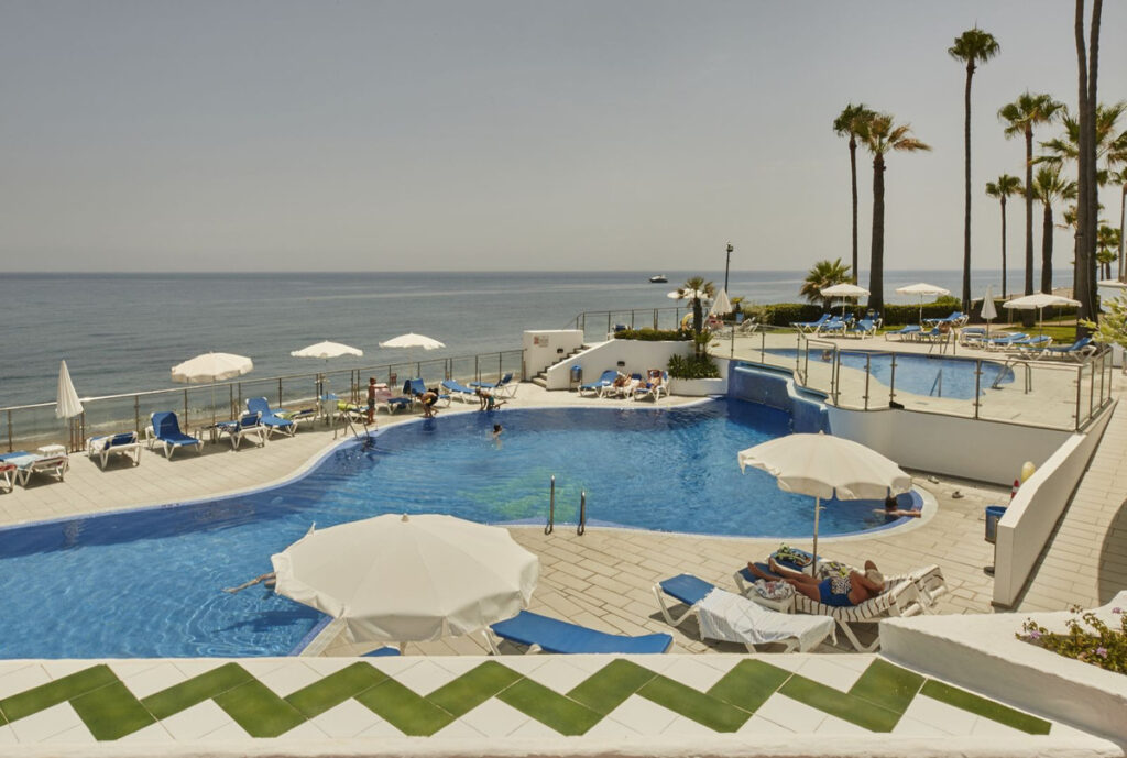 Middle Floor Apartment Estepona