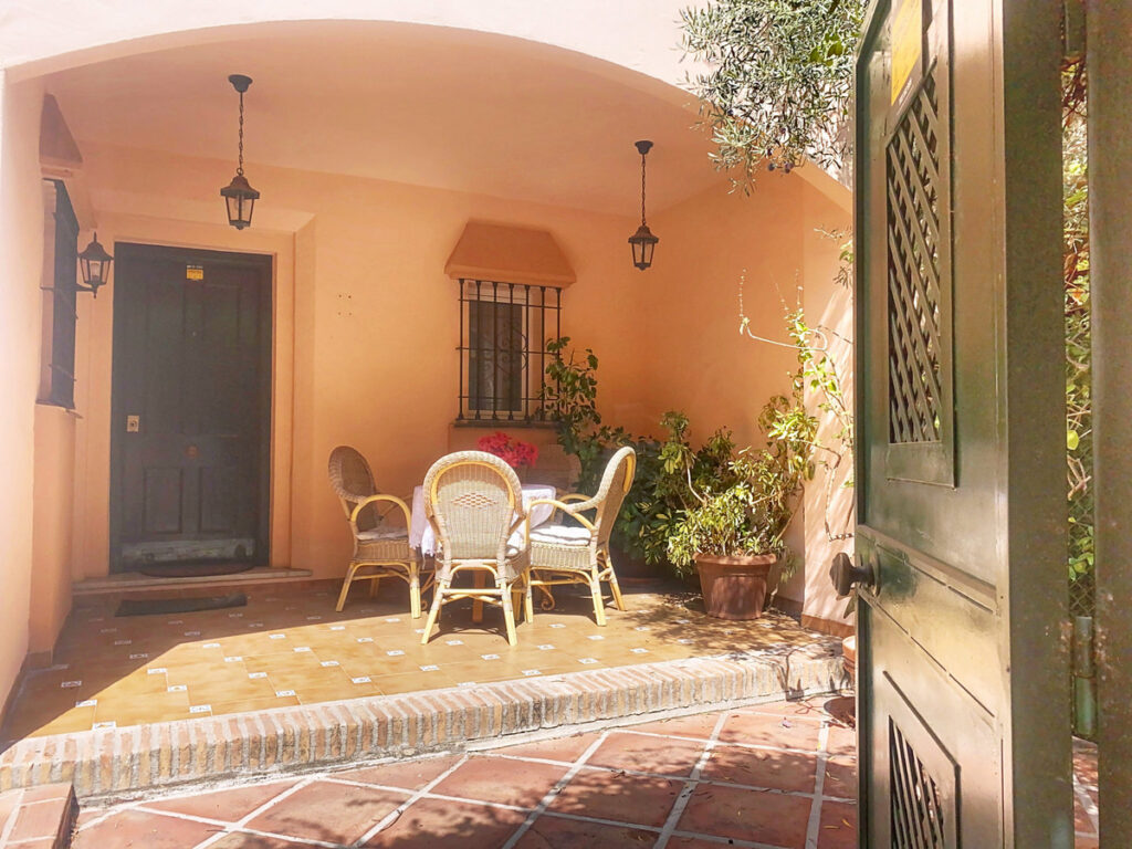 Semi-Detached House Guadalmina Alta