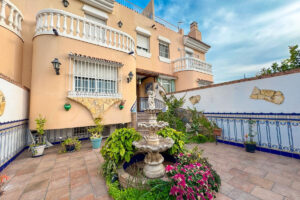 Semi-Detached House Guadalmar