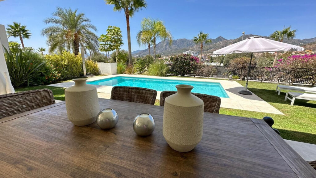 Detached Villa Río Real