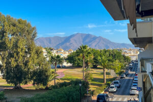 Middle Floor Apartment La Duquesa