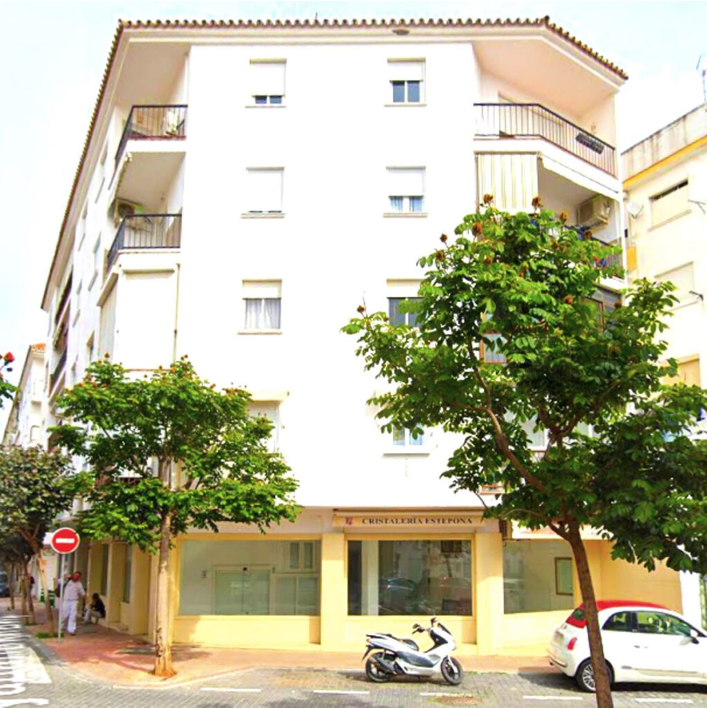 Middle Floor Apartment Estepona