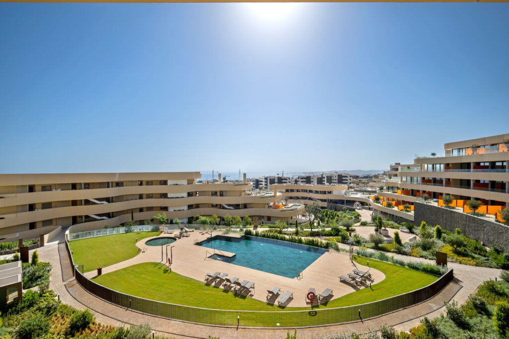 Middle Floor Apartment Fuengirola