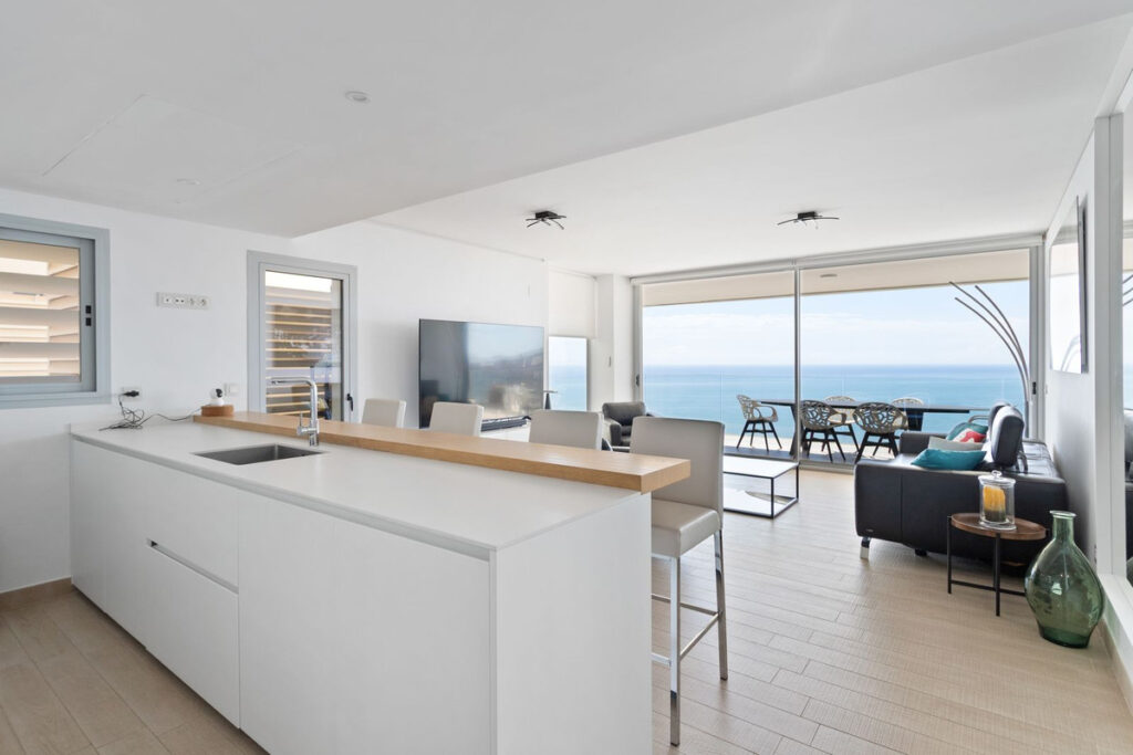 Middle Floor Apartment Higueron