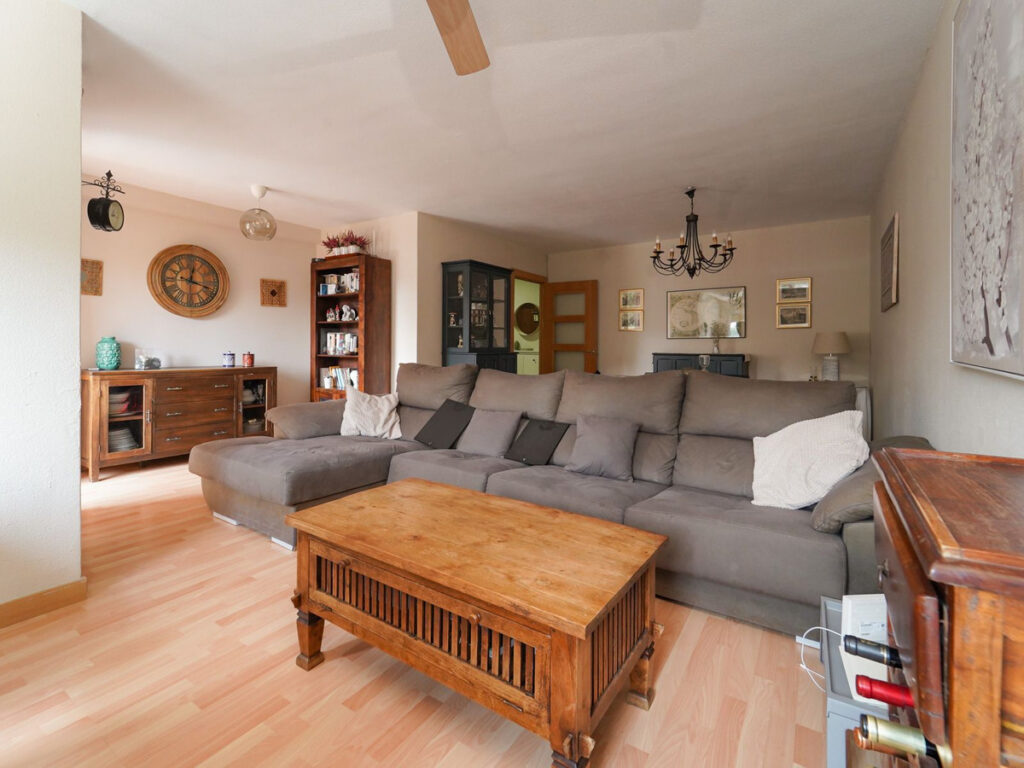 Middle Floor Apartment Málaga Centro