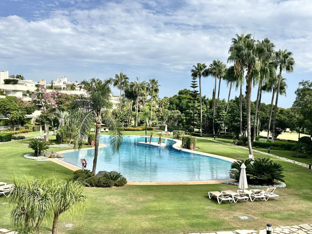 Middle Floor Apartment Marbella
