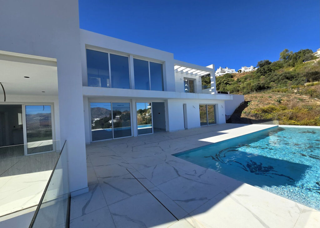 Detached Villa La Mairena