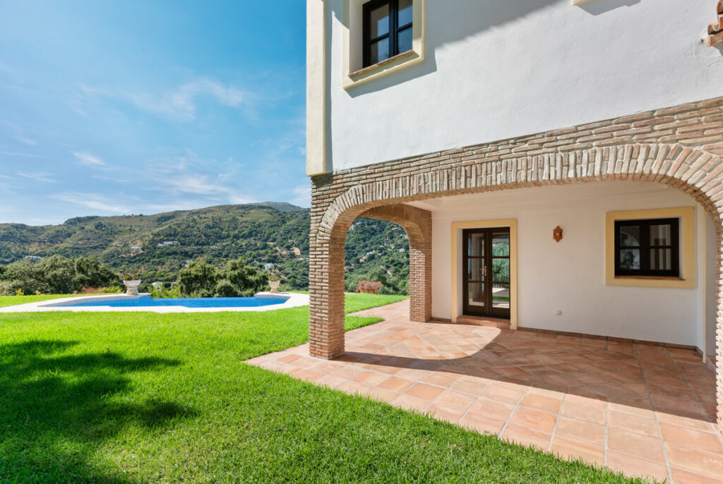 Detached Villa Casares