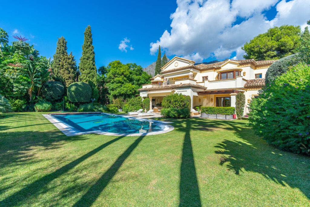 Detached Villa Sierra Blanca