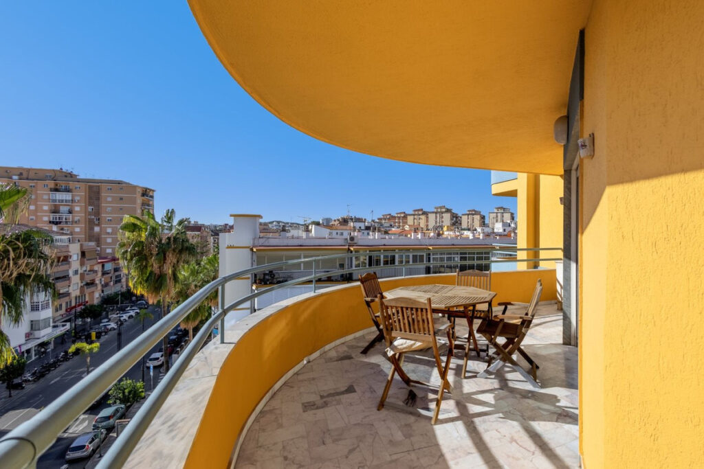 Middle Floor Apartment Fuengirola