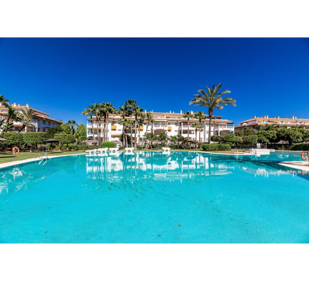 Ground Floor Apartment Nueva Andalucía