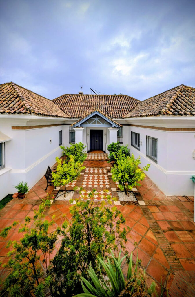 Detached Villa Aloha