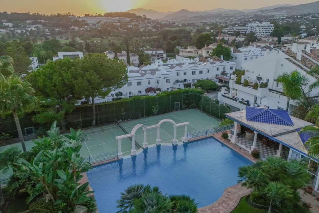 Detached Villa Nueva Andalucía