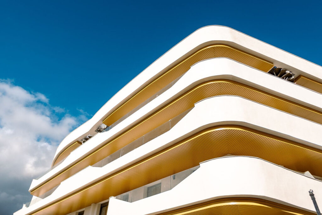 Middle Floor Apartment Estepona