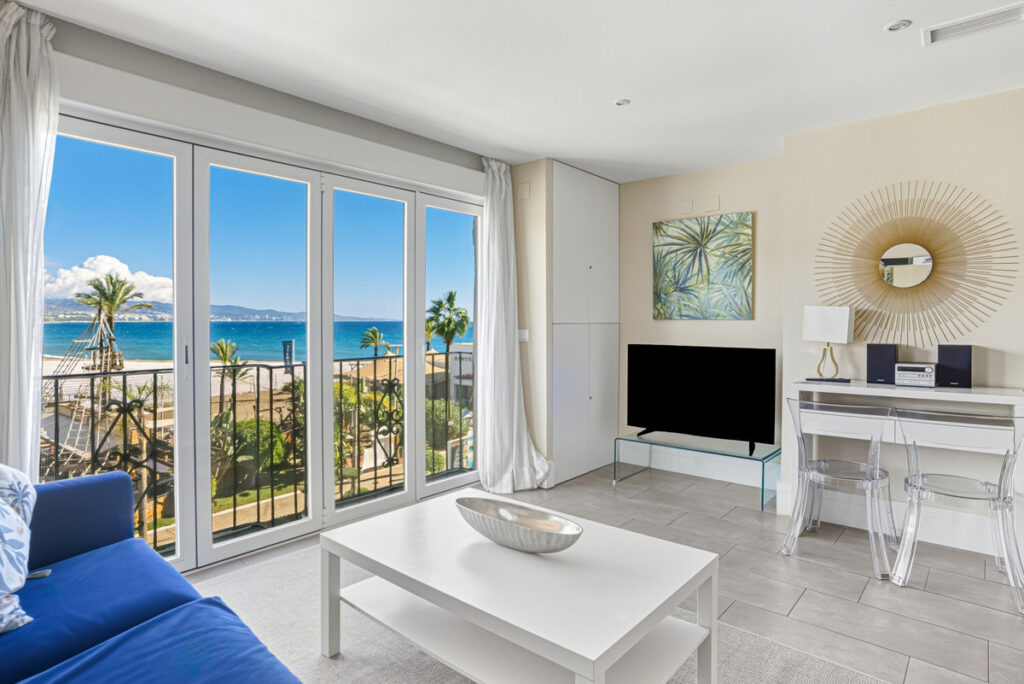 Middle Floor Apartment Puerto Banús