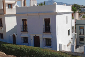 Semi-Detached House Estepona