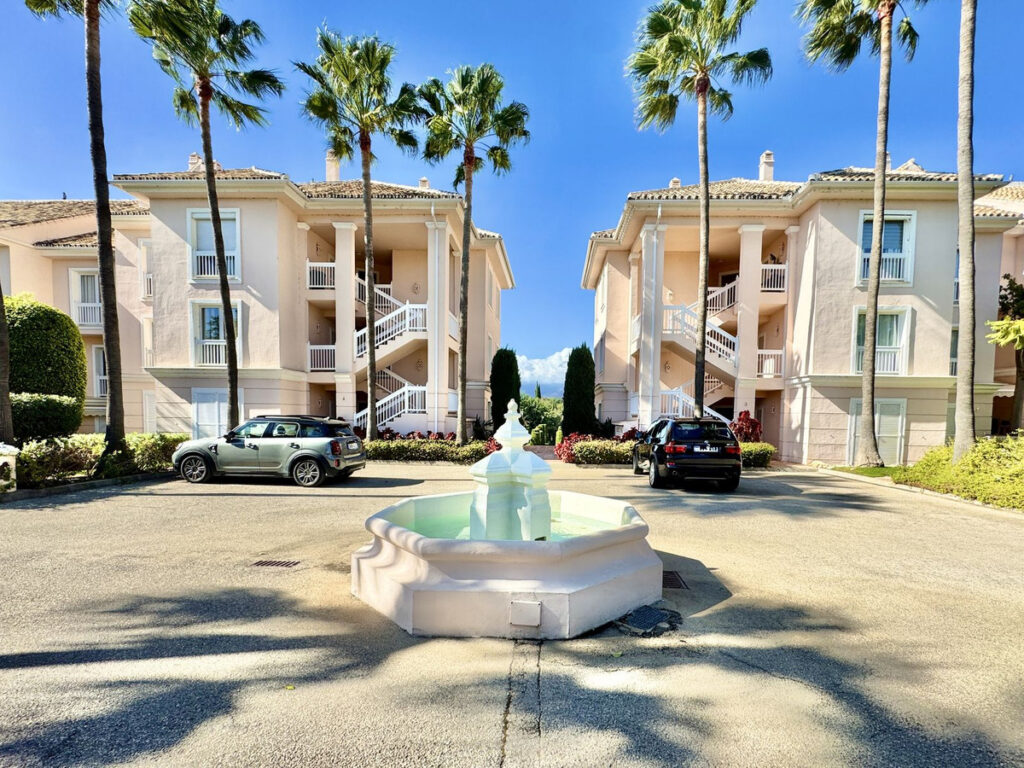 Middle Floor Apartment Los Flamingos