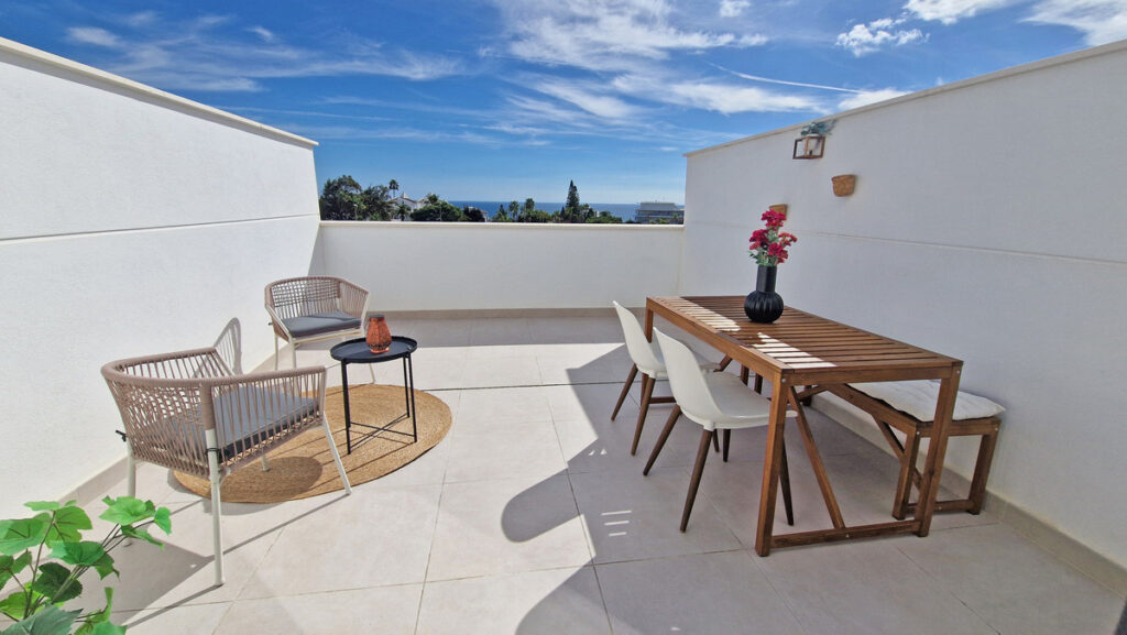 Middle Floor Apartment Estepona