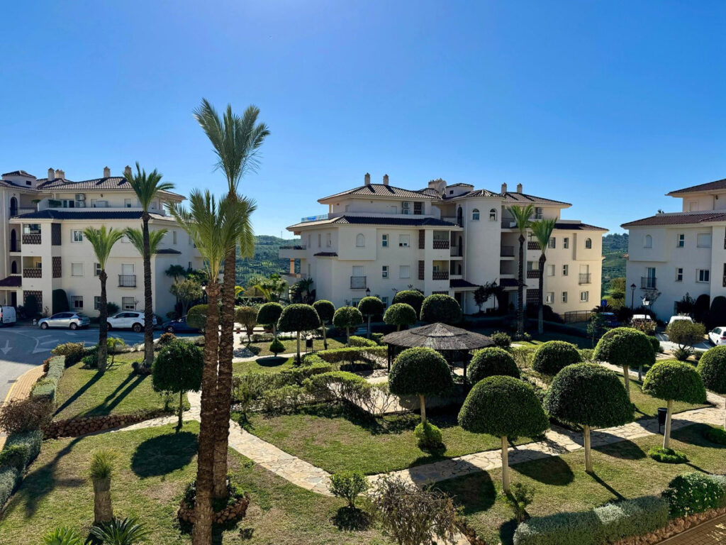 Middle Floor Apartment La Cala Hills