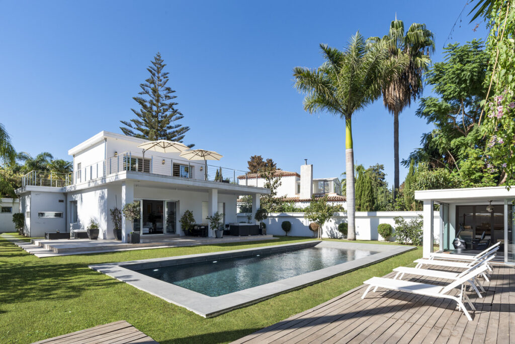 Detached Villa Nueva Andalucía