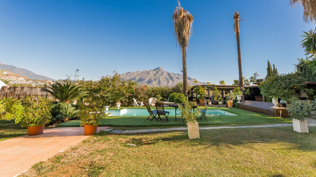 Detached Villa Las Brisas