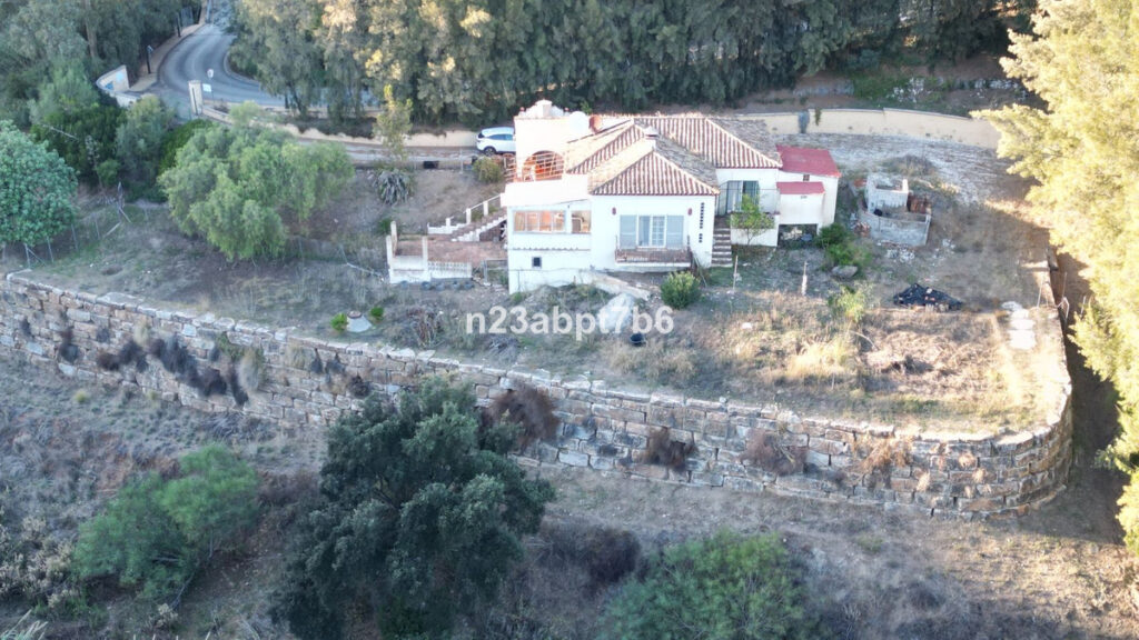 Detached Villa Los Almendros