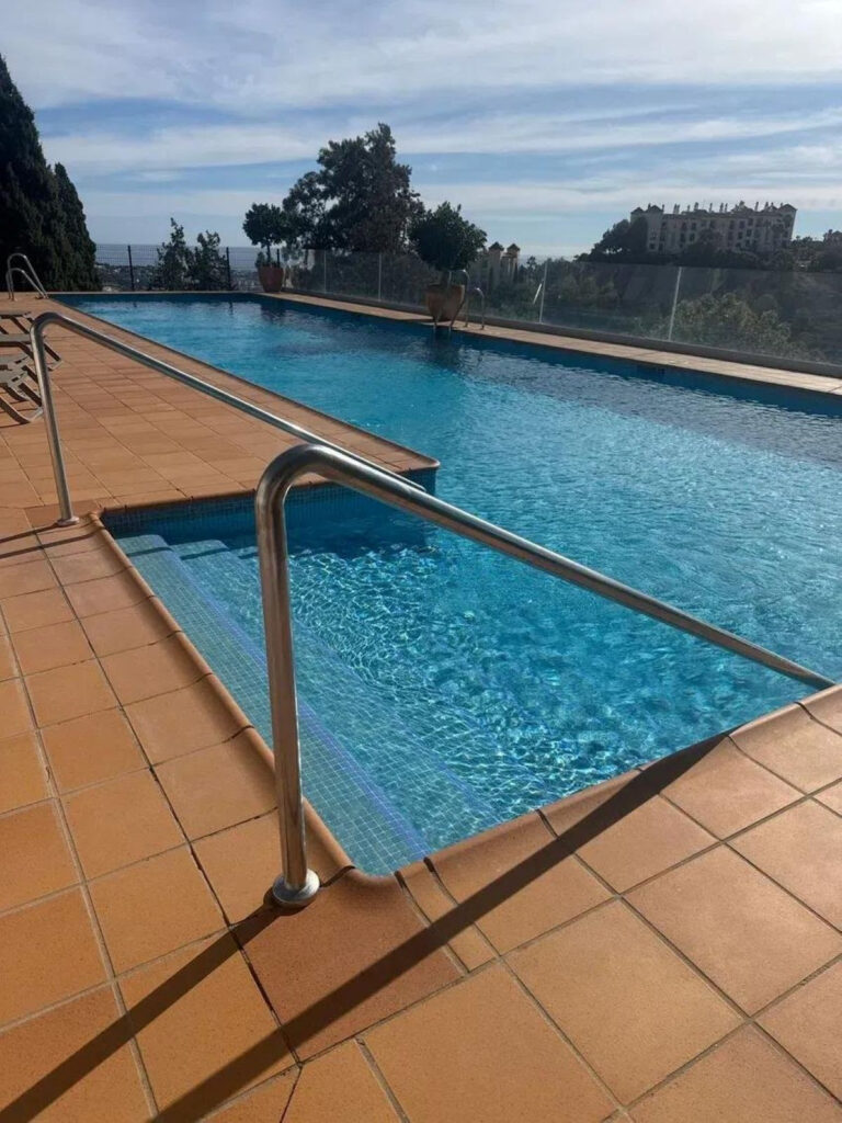 Middle Floor Apartment La Quinta