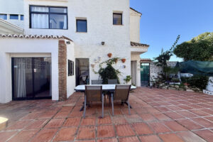 Semi-Detached House Calypso