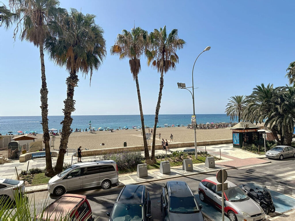 Middle Floor Apartment Malagueta