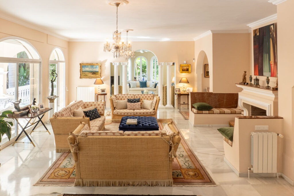 Detached Villa New Golden Mile