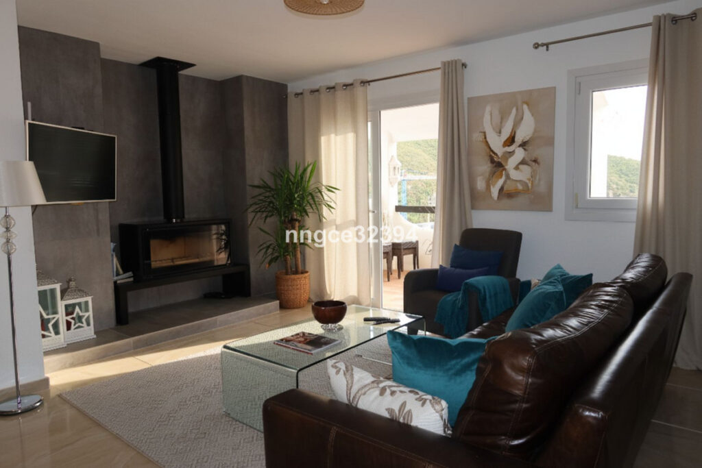 Top Floor Apartment Benahavís