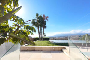 Detached Villa El Paraiso