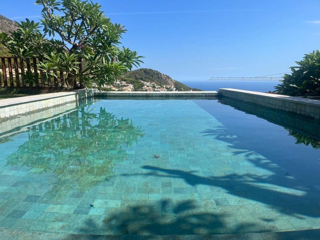 Detached Villa Higueron