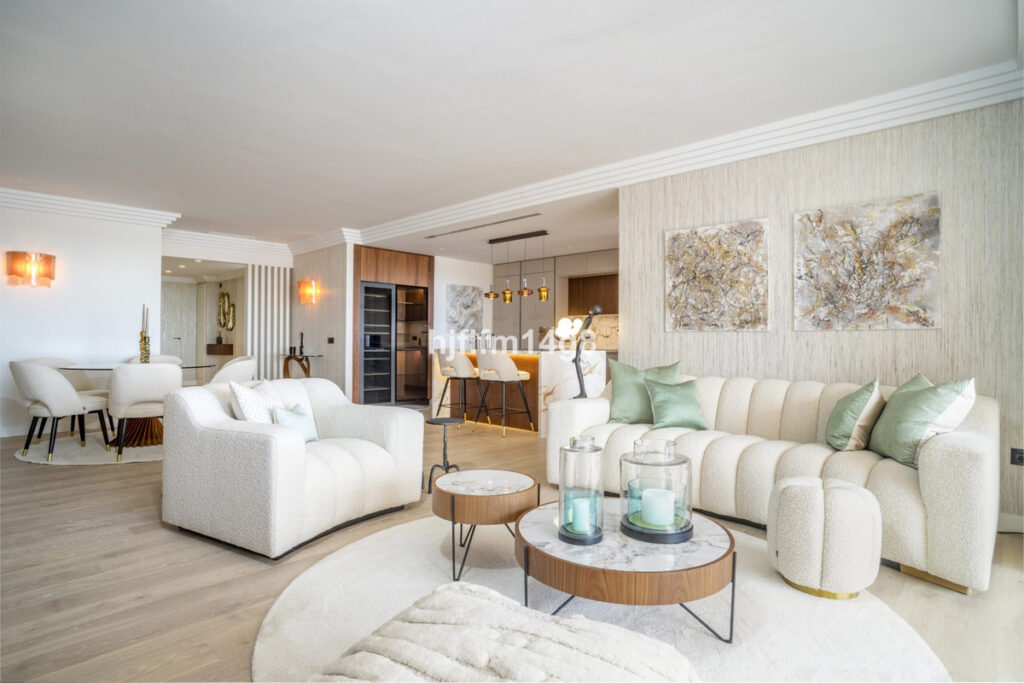 Middle Floor Apartment Nueva Andalucía