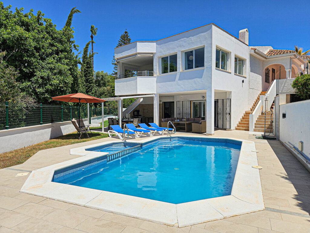 Detached Villa Riviera del Sol