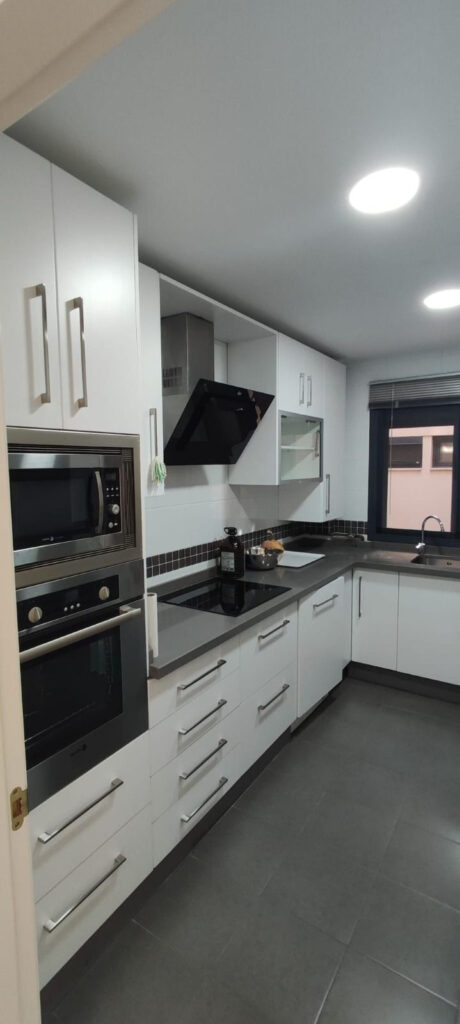 Middle Floor Apartment Málaga Centro