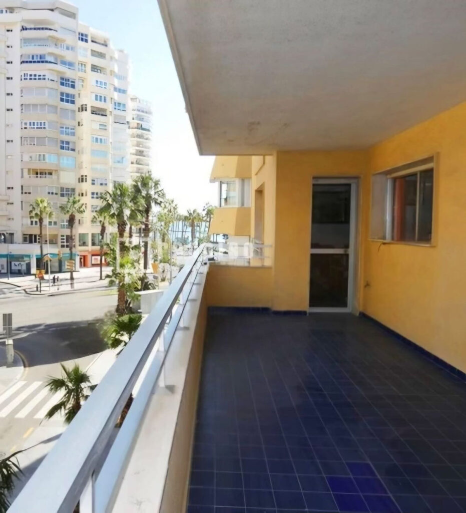 Middle Floor Apartment Malagueta