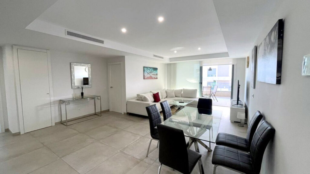 Middle Floor Apartment Cancelada