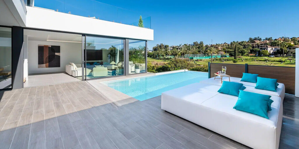 Detached Villa El Paraiso