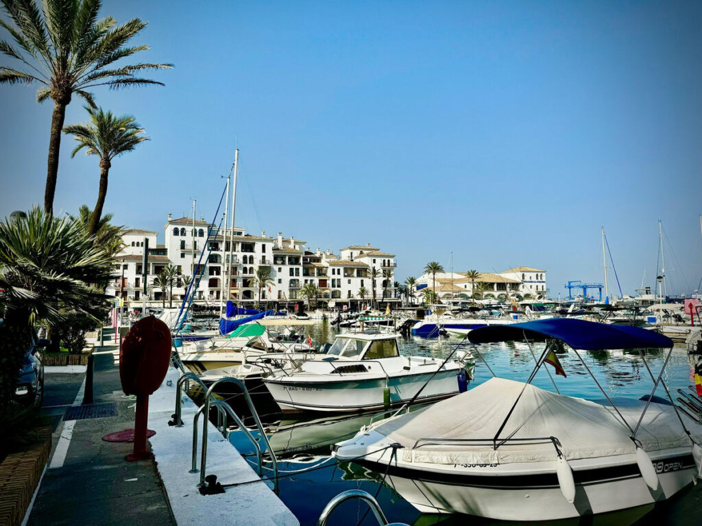 Middle Floor Apartment La Duquesa