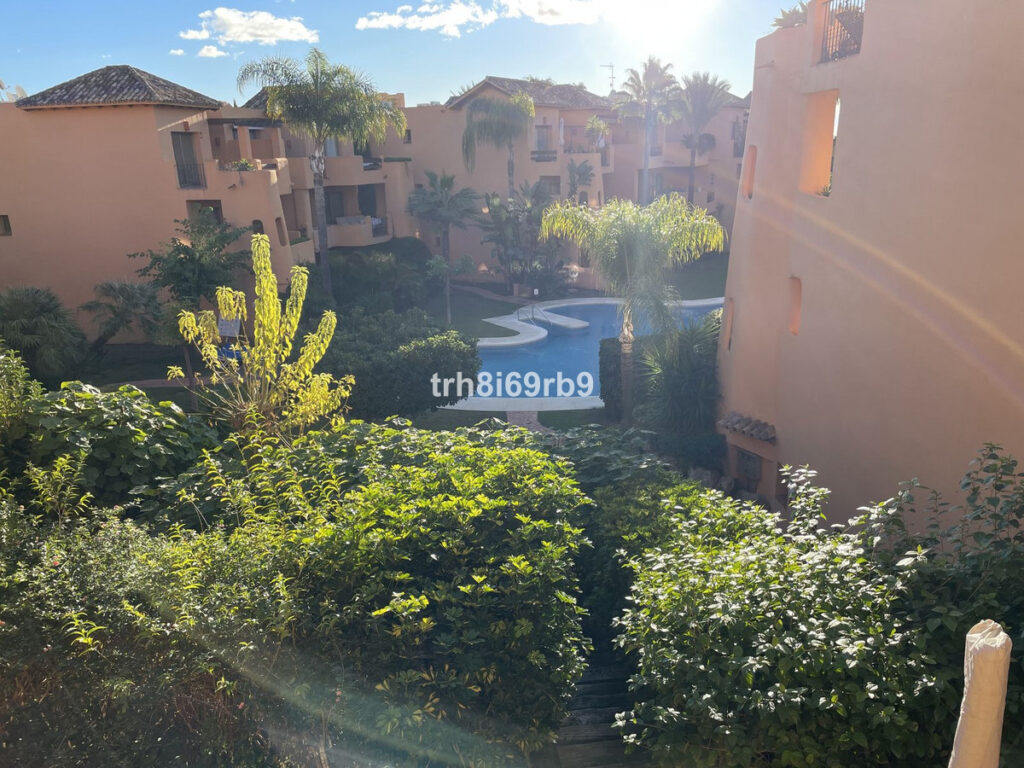 Middle Floor Apartment Bel Air